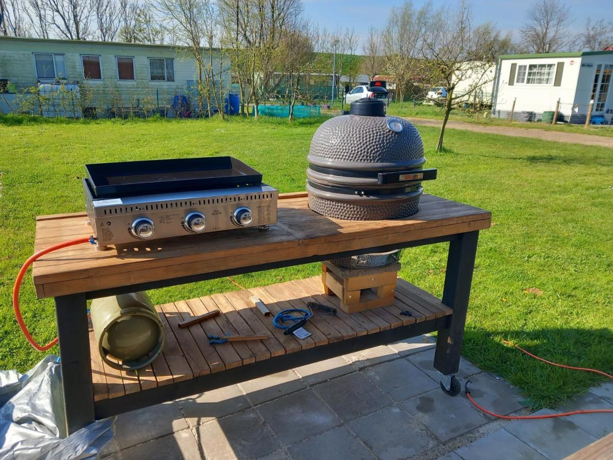 Glamping Aan De Thoolse Kust Hotell Poortvliet Exteriör bild